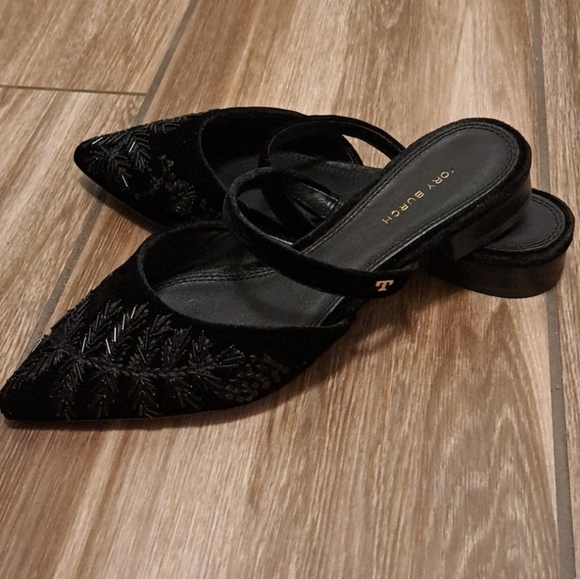 Tory Burch Shoes - Tory Burch ✨️NWT✨️ Black Velvet Sequined Flats, Size 6 - Dressy